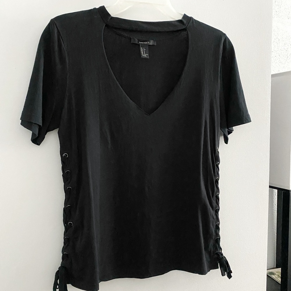 F21 v-neck cotton lace-up tee, black - Picture 6 of 7